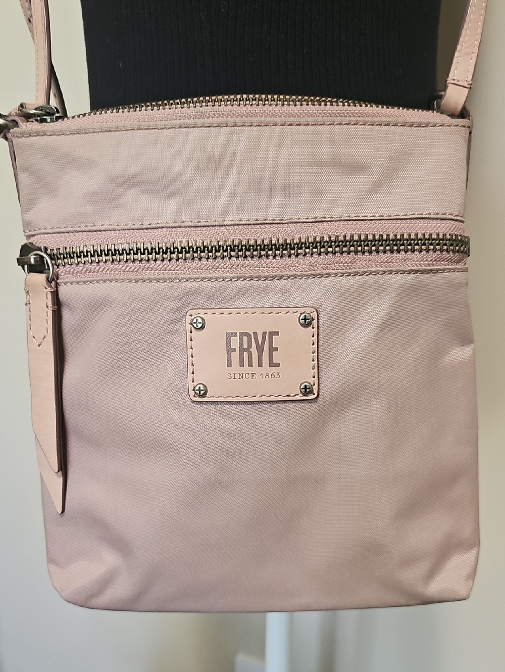 Frye "Ivy" In A Dusty Rose Color, Nylon Crossbody Bag